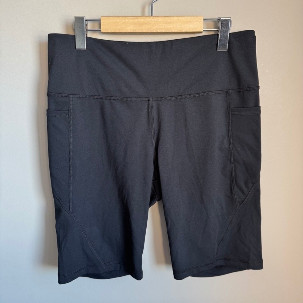 Danskin Women Black High Waisted Biker Shorts Side Pockets Size Large Activewear